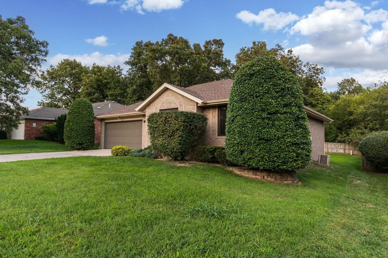 1026 S Karla Ave - Photo 2 of 25