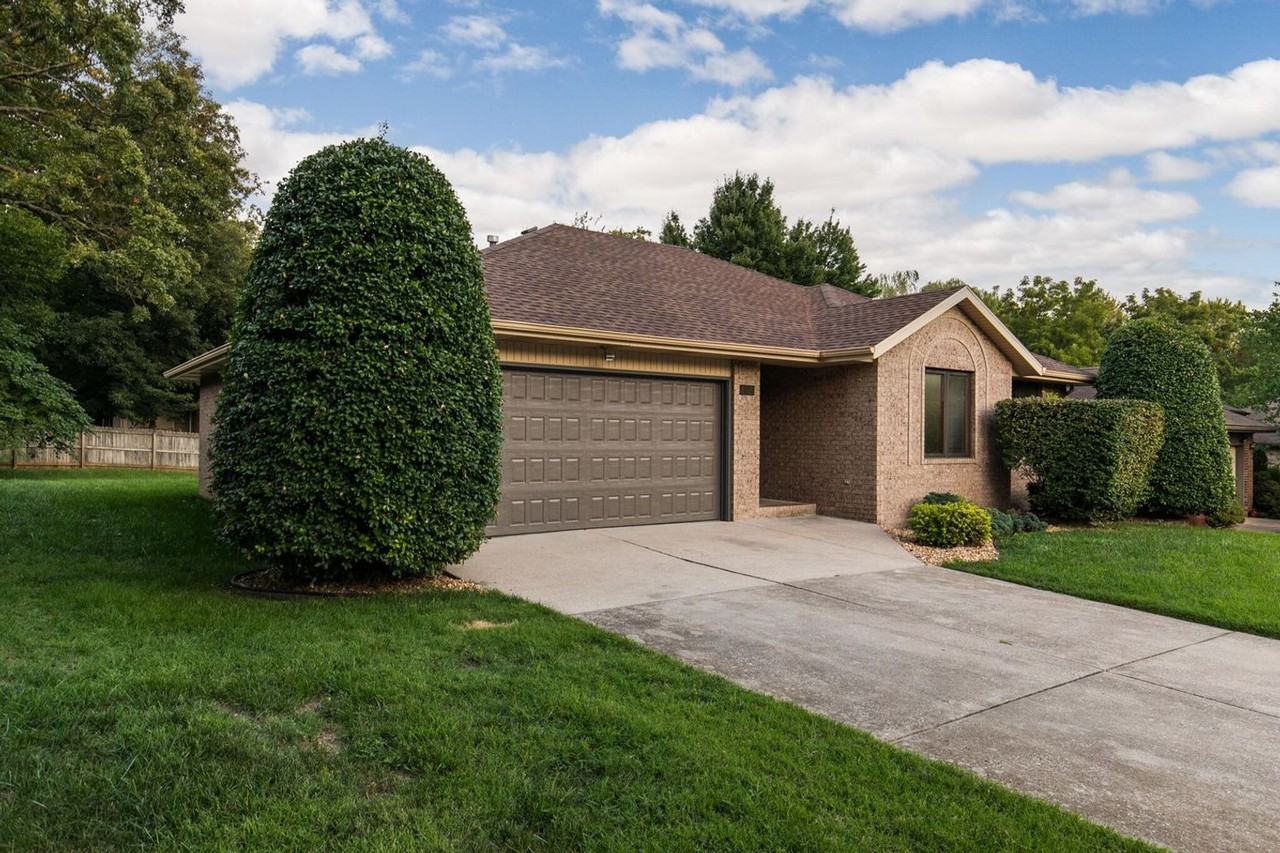 1026 S Karla Ave - Photo 3 of 25