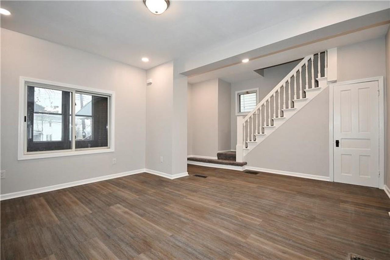 26 Lawson Ave - Photo 3 of 22