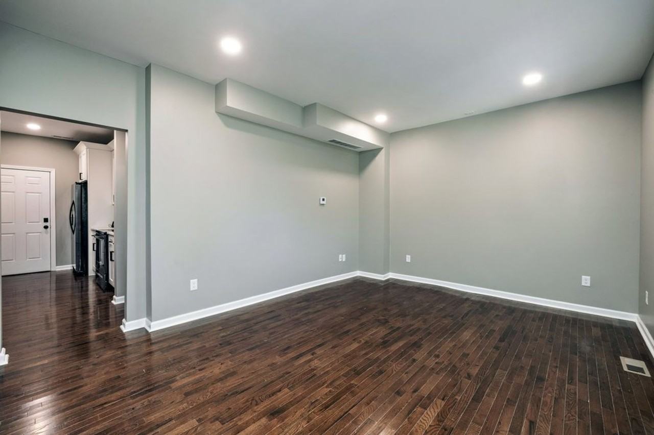 422 E 15th Ave - Photo 2 of 36