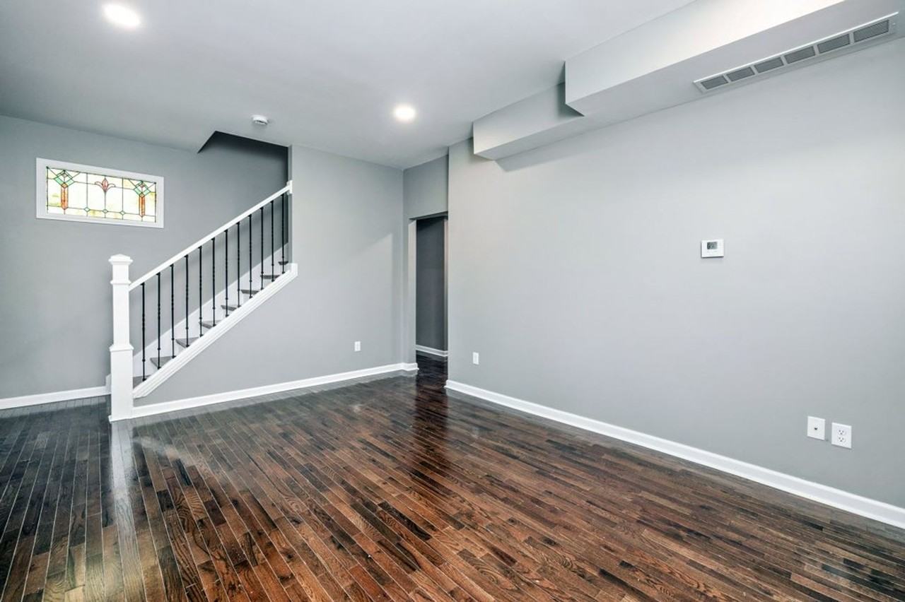422 E 15th Ave - Photo 4 of 36