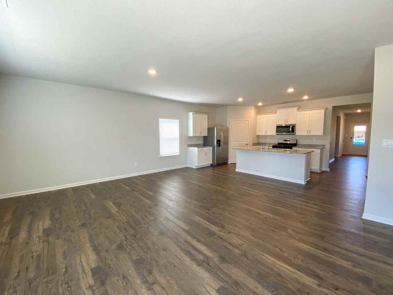 185 Daisy Dr - Photo 7 of 23