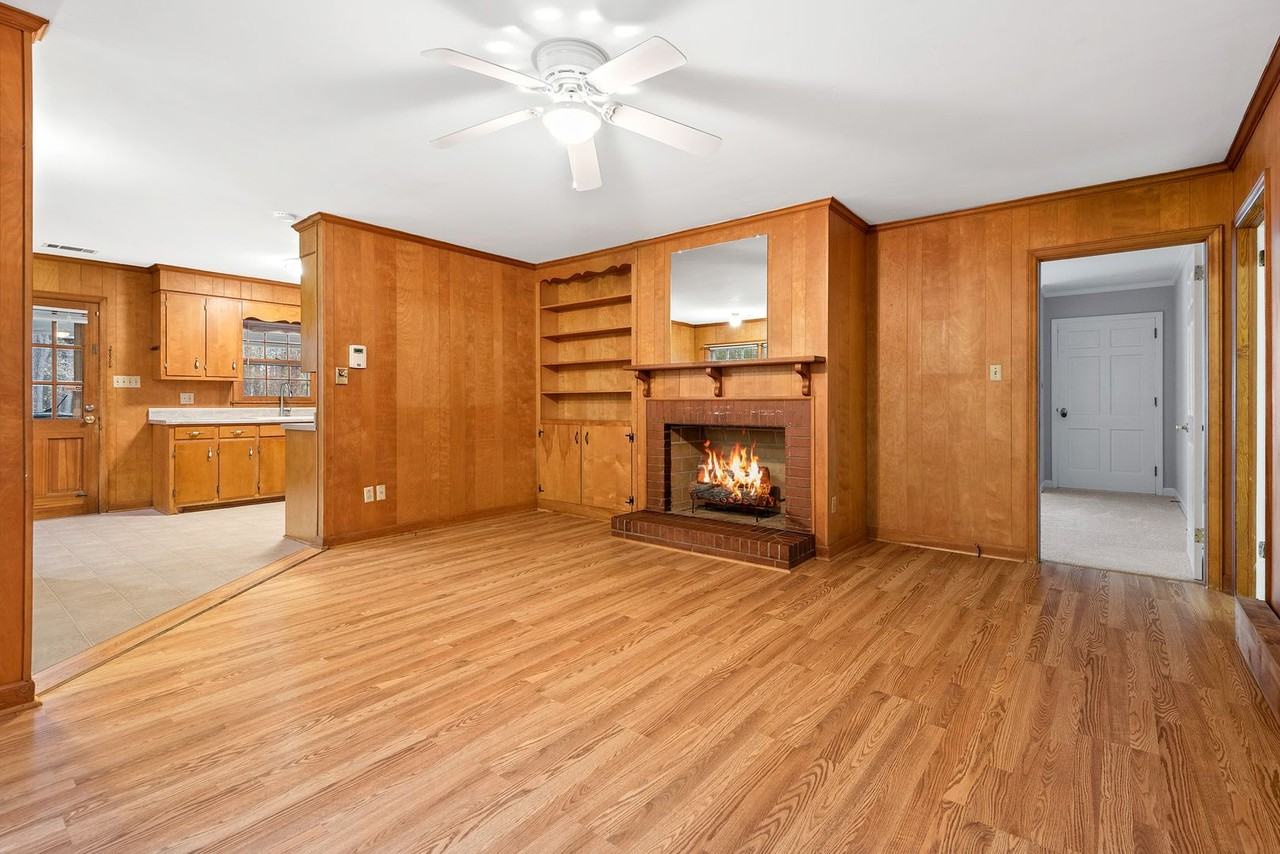 11010 Us 15 501 N - Photo 6 of 24