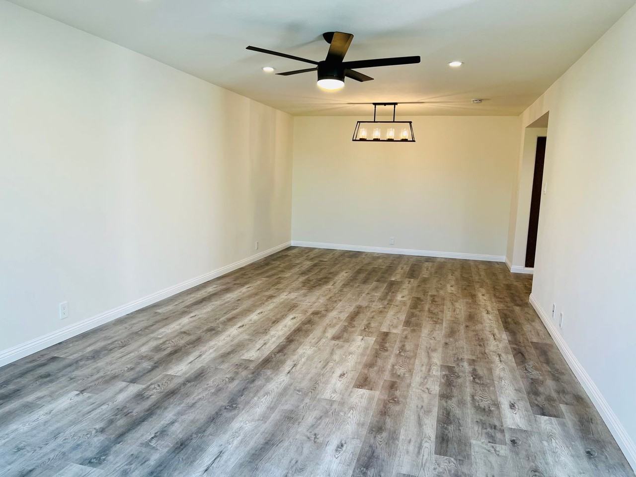 5700 Ravenspur Dr #209 - Photo 7 of 29