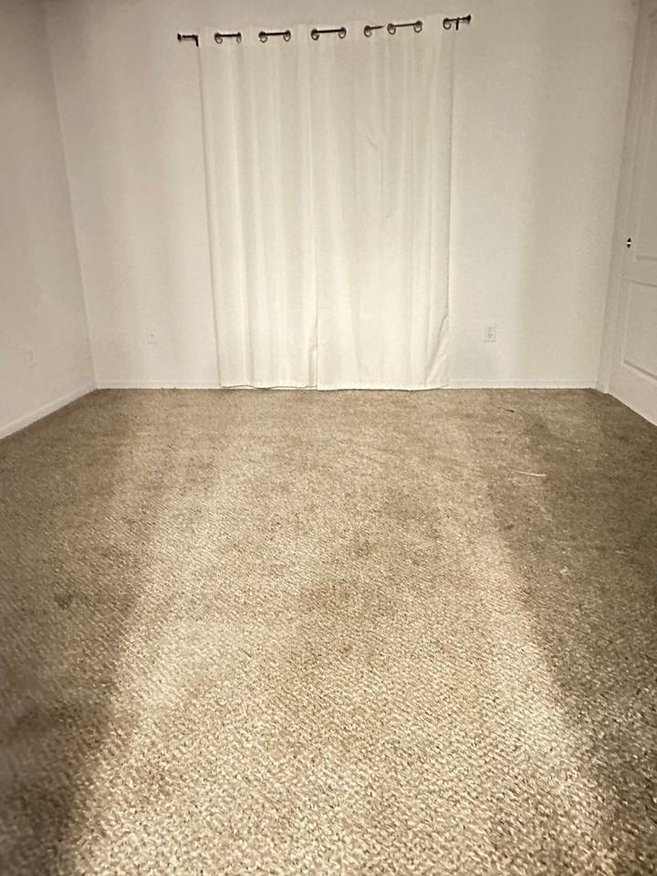 6850 Sharlands Ave - Photo 6 of 10