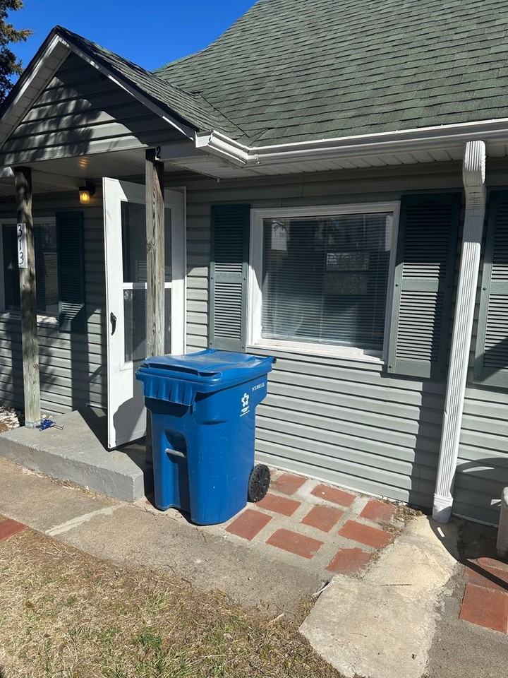 313 Shadowrock Dr - Photo 2 of 26