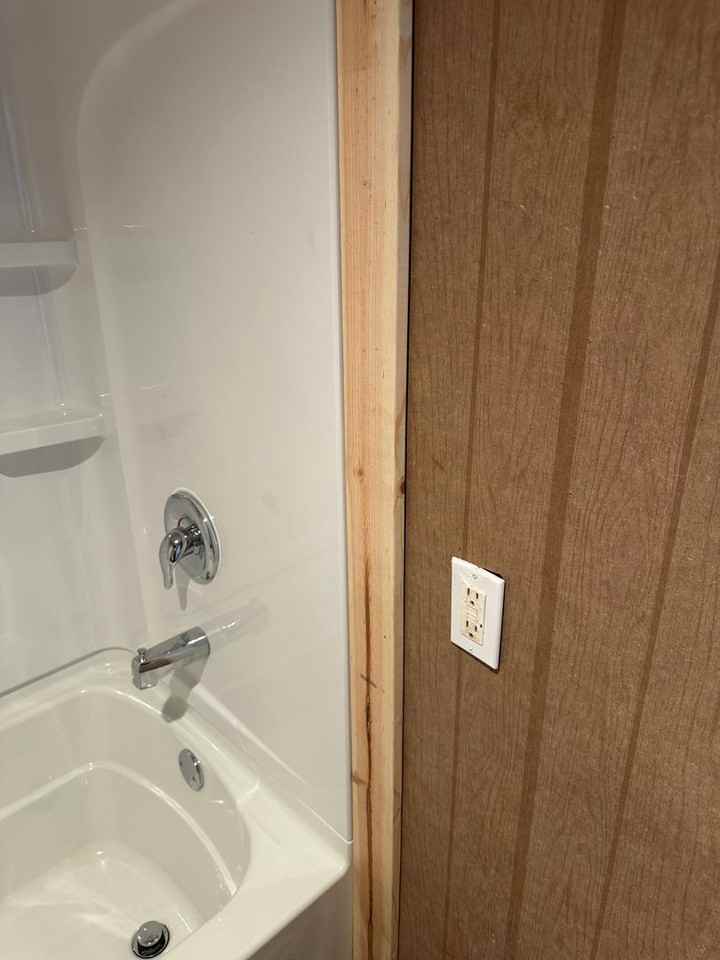 313 Shadowrock Dr - Photo 3 of 26