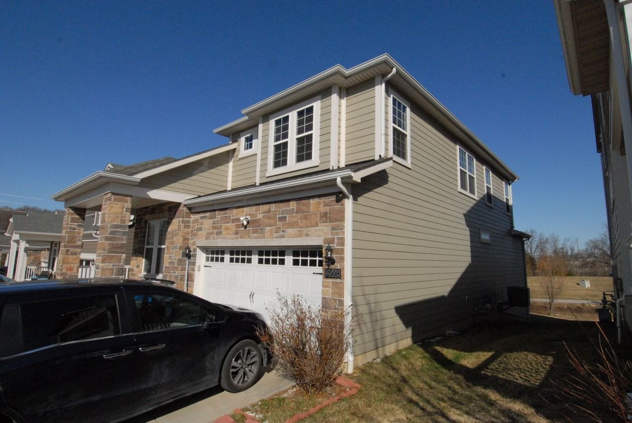 2508 Viola Gill Ln - Photo 3 of 46