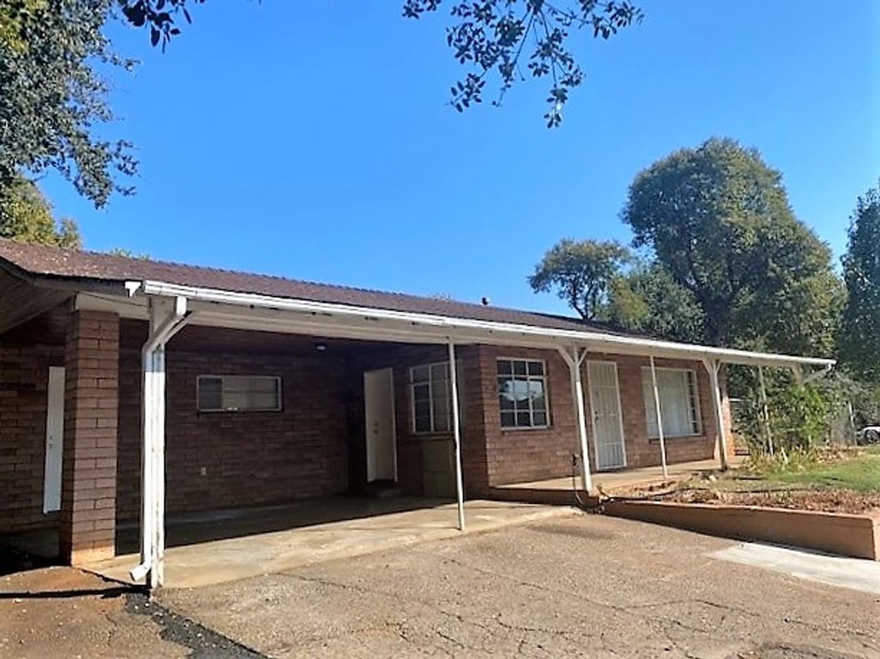 3251 Bechelli Ln - Photo 2 of 14