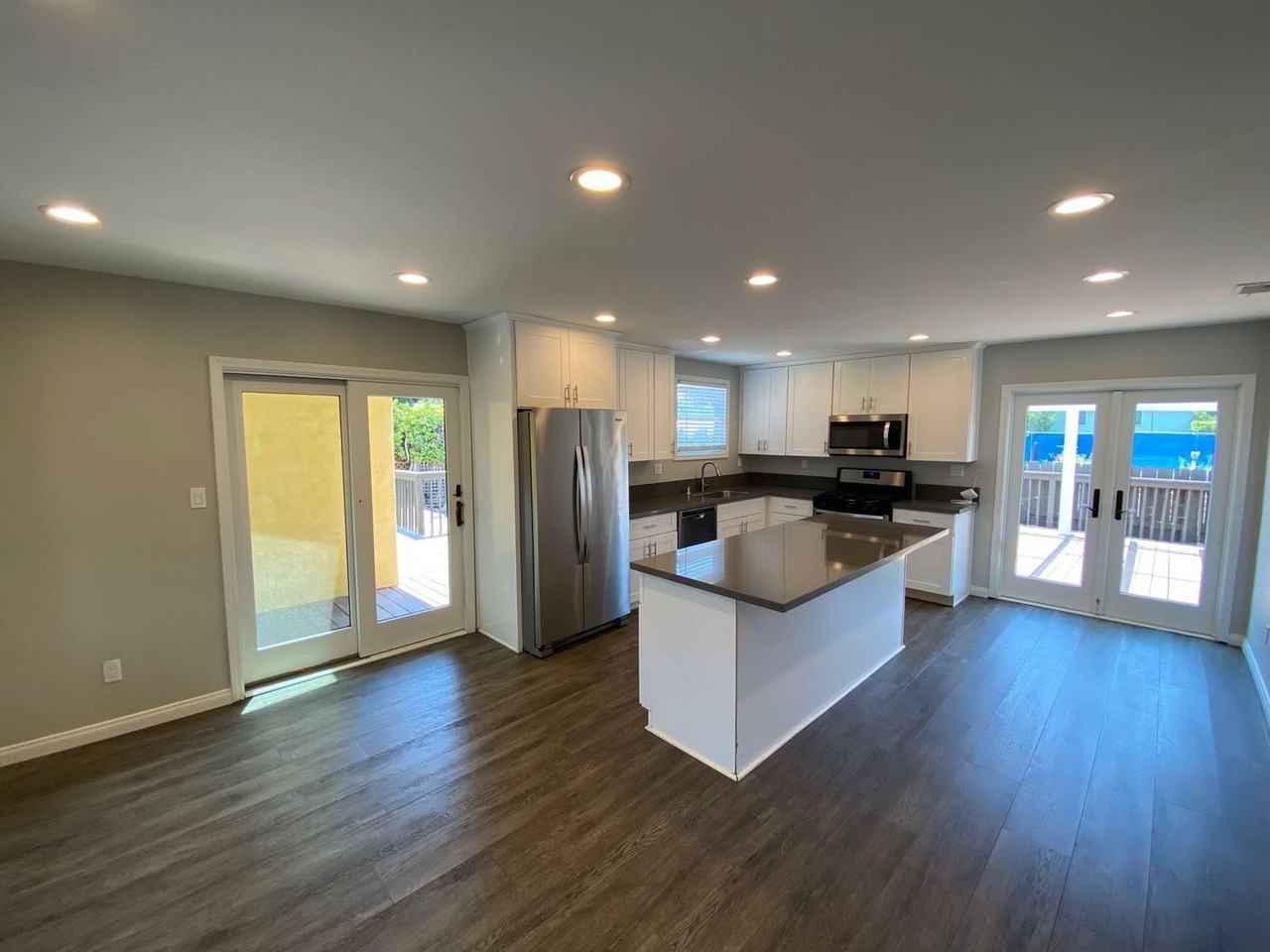 6205 Pembroke Dr - Photo 2 of 19