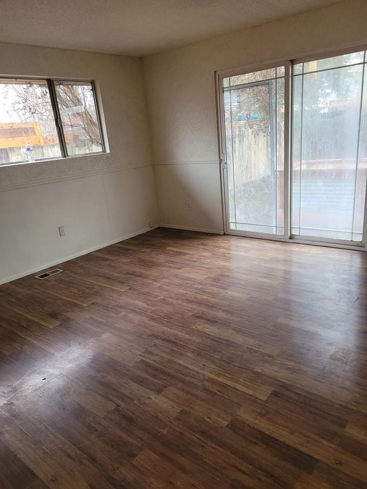 3875 Redondo Way - Photo 6 of 13