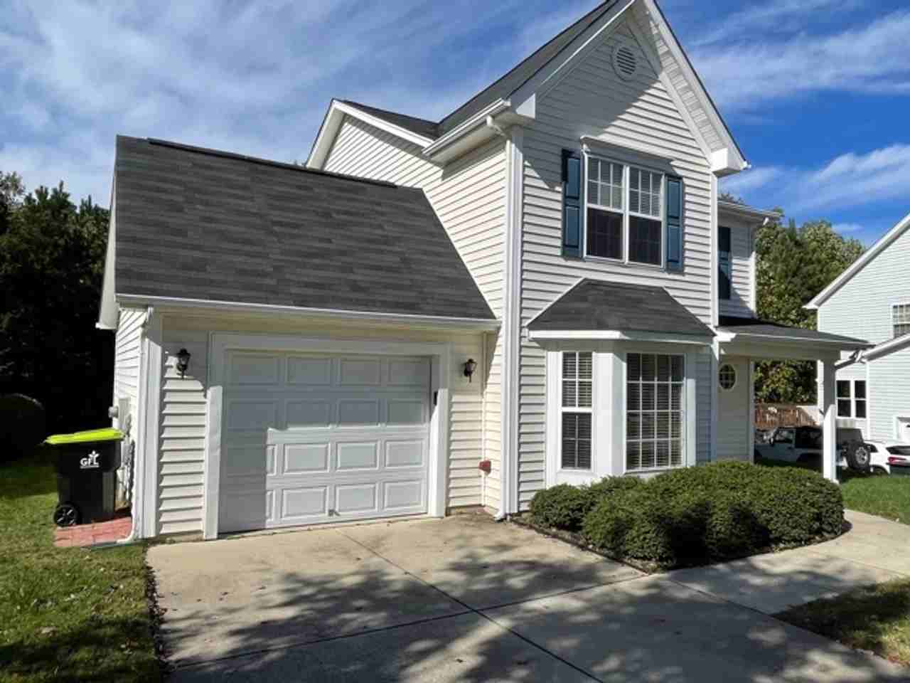 433 Holly Thorn Trce - Photo 3 of 31