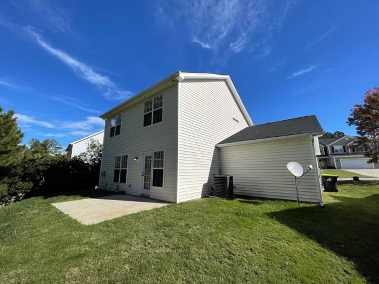 433 Holly Thorn Trce - Photo 7 of 31