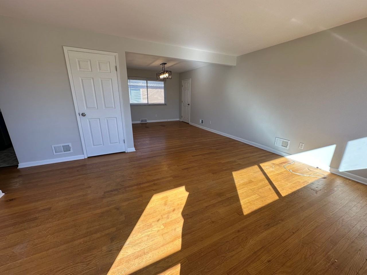 3619 Sandralin Dr - Photo 2 of 19