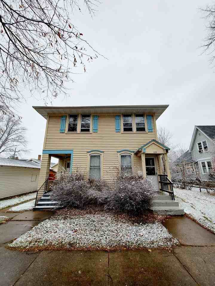 1237 Cherry St - Photo 3 of 14