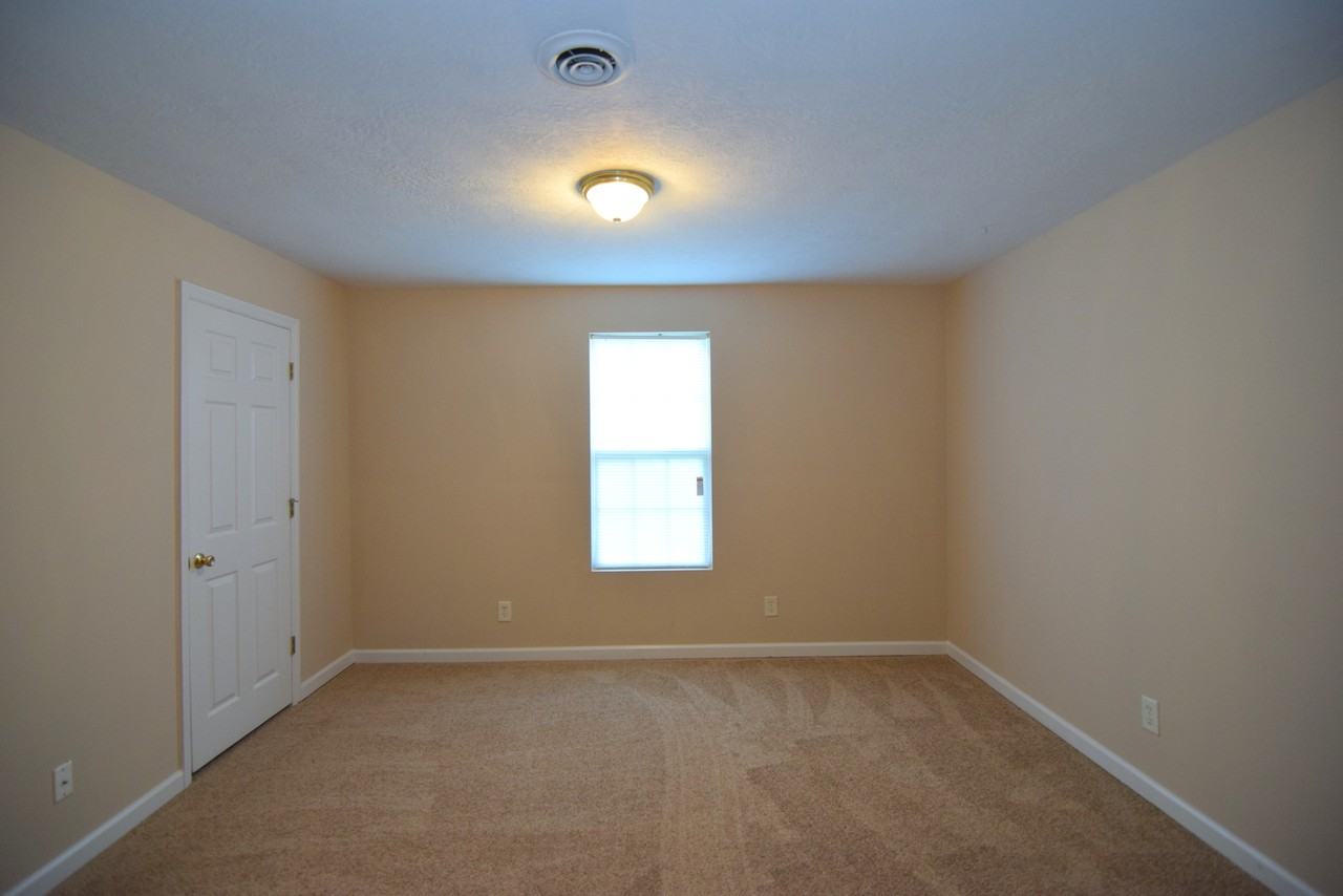 2482 Miles Ave - Photo 3 of 9