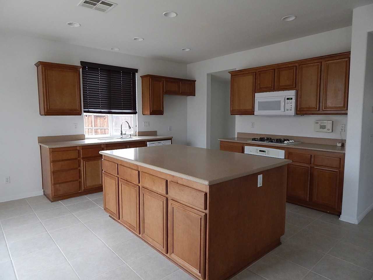 29391 Owl Creek Ct - Photo 2 of 35
