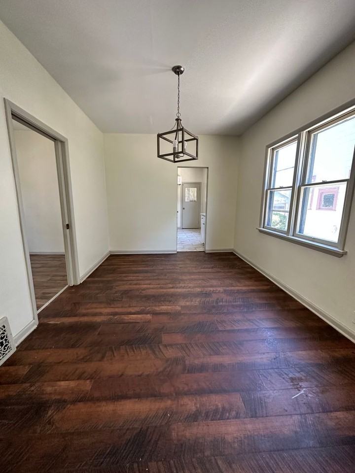 3412 Meyer Ave - Photo 3 of 14