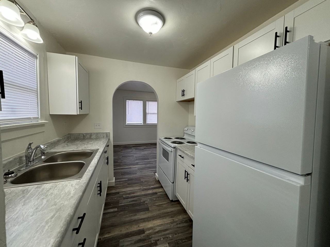 106 Park Ave - Photo 2 of 9