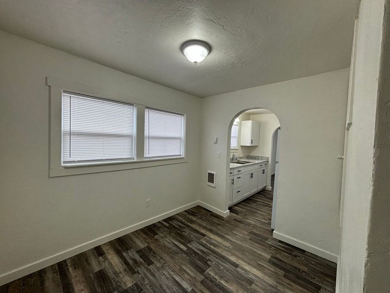 106 Park Ave - Photo 3 of 9