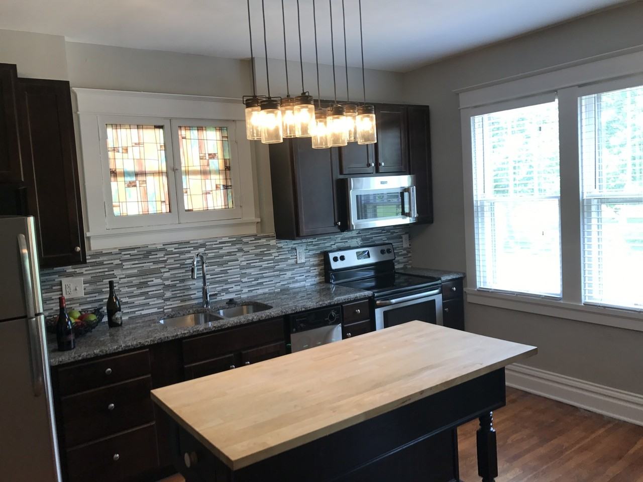 5639 Southwest Ave - Photo 2 of 17