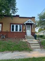 featured image of 216 Pleasant St