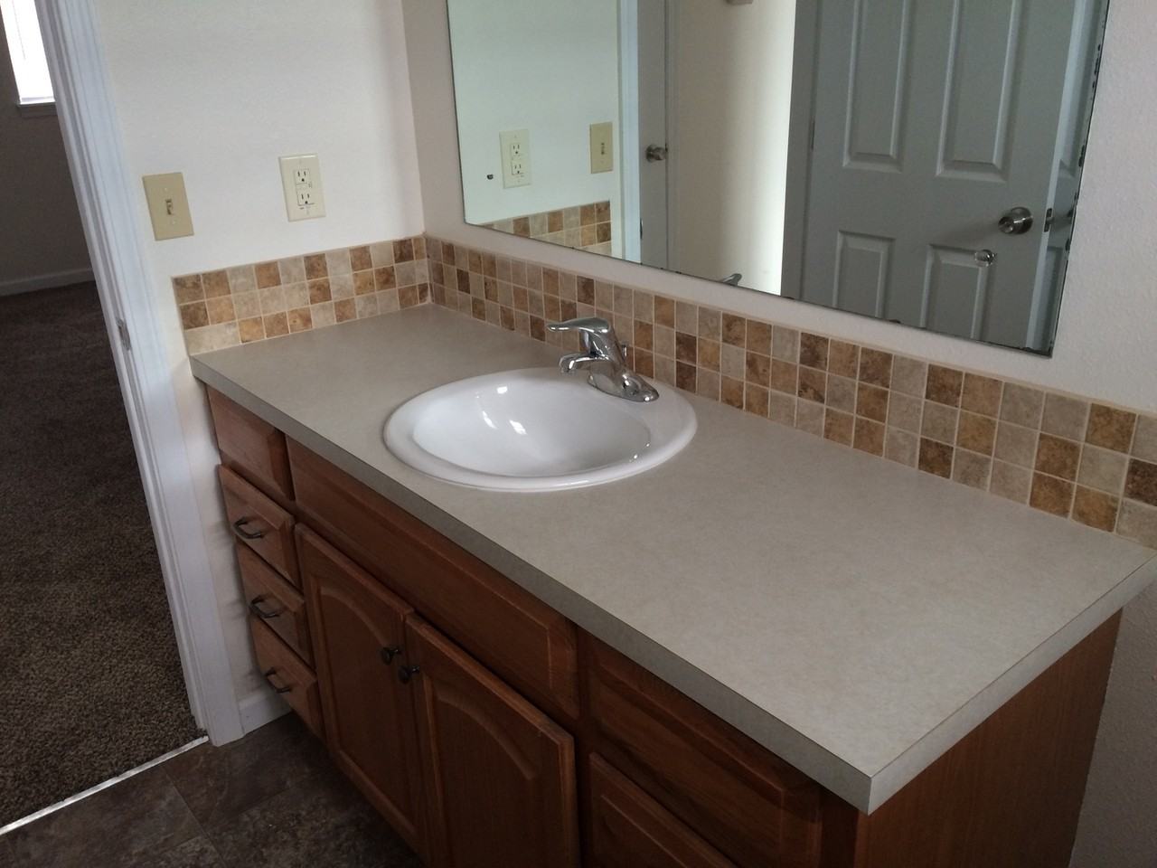 1323 S Skyline Dr - Photo 7 of 10