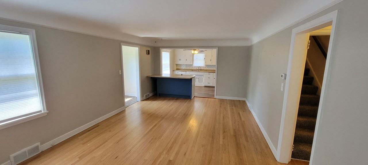 4211 London Rd - Photo 2 of 28