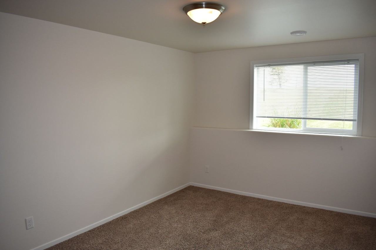 1311 4th St Nw - Photo 6 of 24
