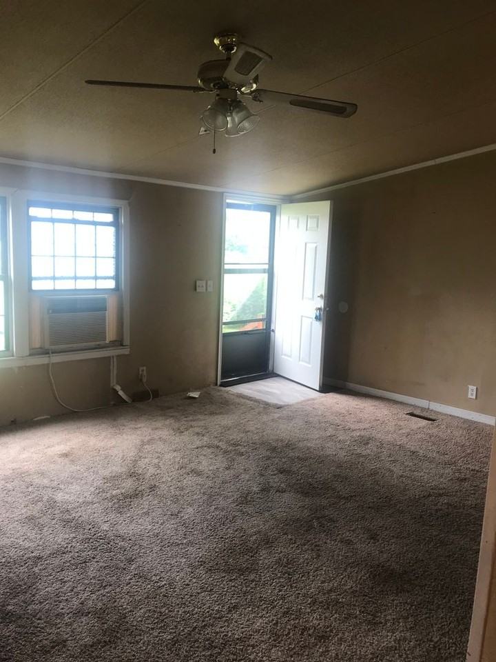 111 5th St - Photo 3 of 6