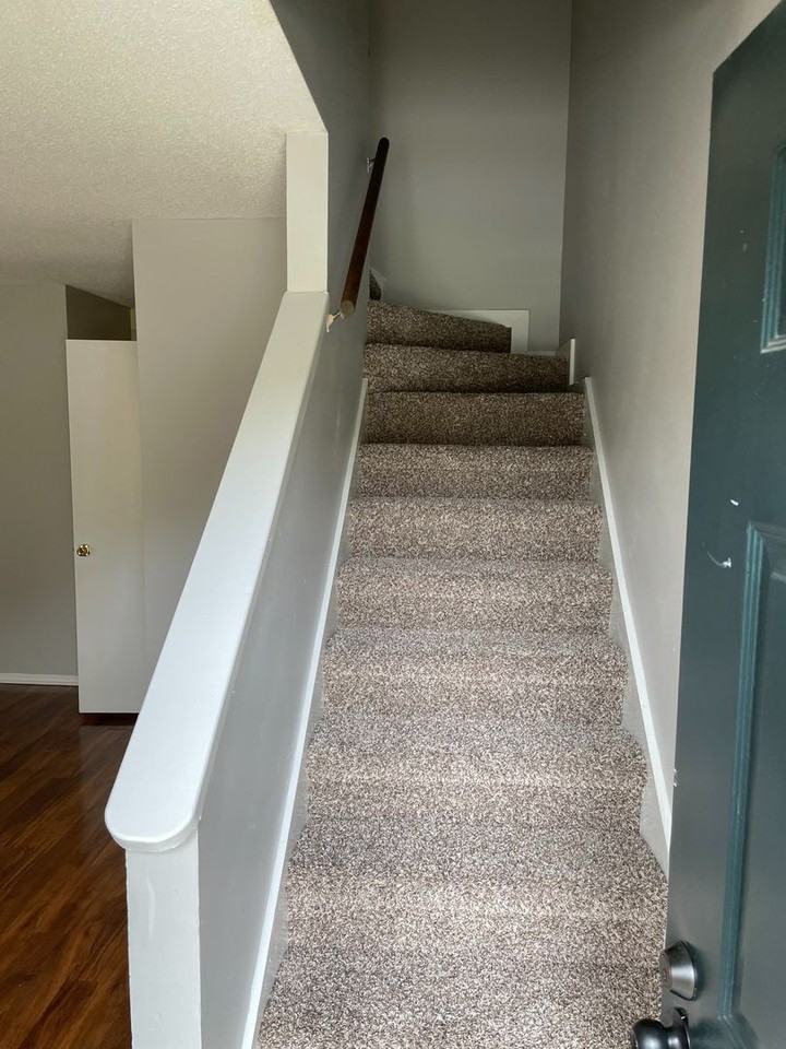 1181 Hulon Ln - Photo 2 of 12