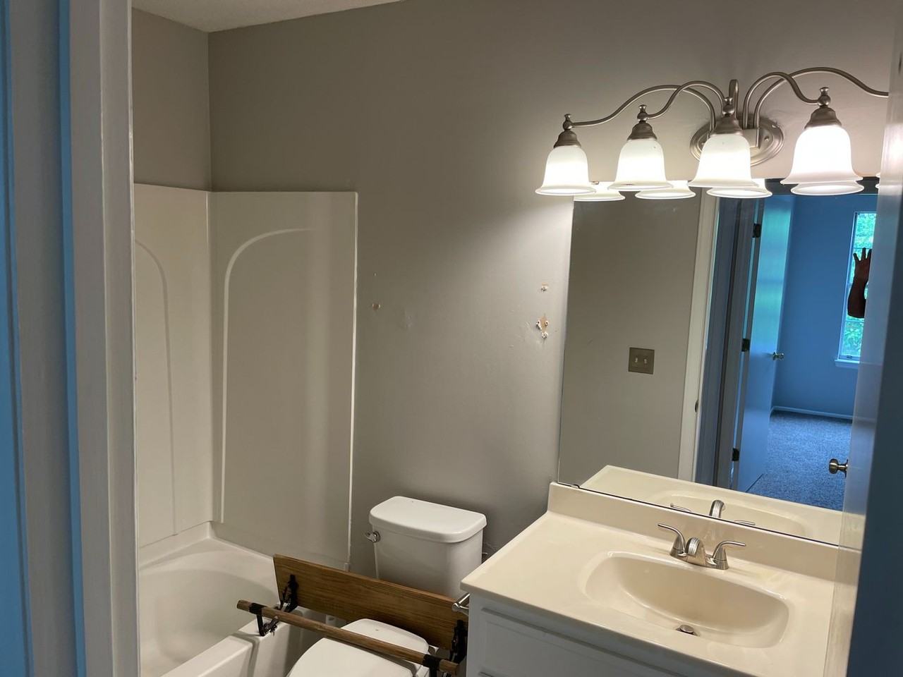 1181 Hulon Ln - Photo 7 of 12