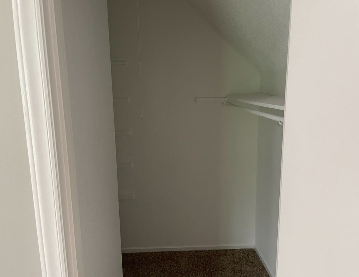 1181 Hulon Ln - Photo 4 of 12