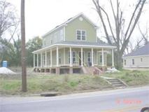 611 N Davis St - Photo 1 of 1