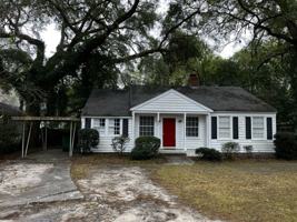 featured image of 711 W Alden Ave