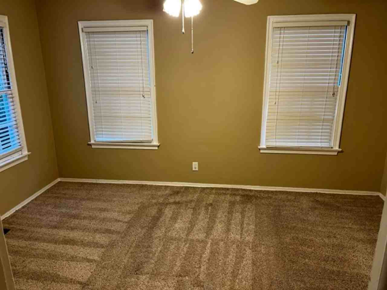 711 W Alden Ave - Photo 7 of 10