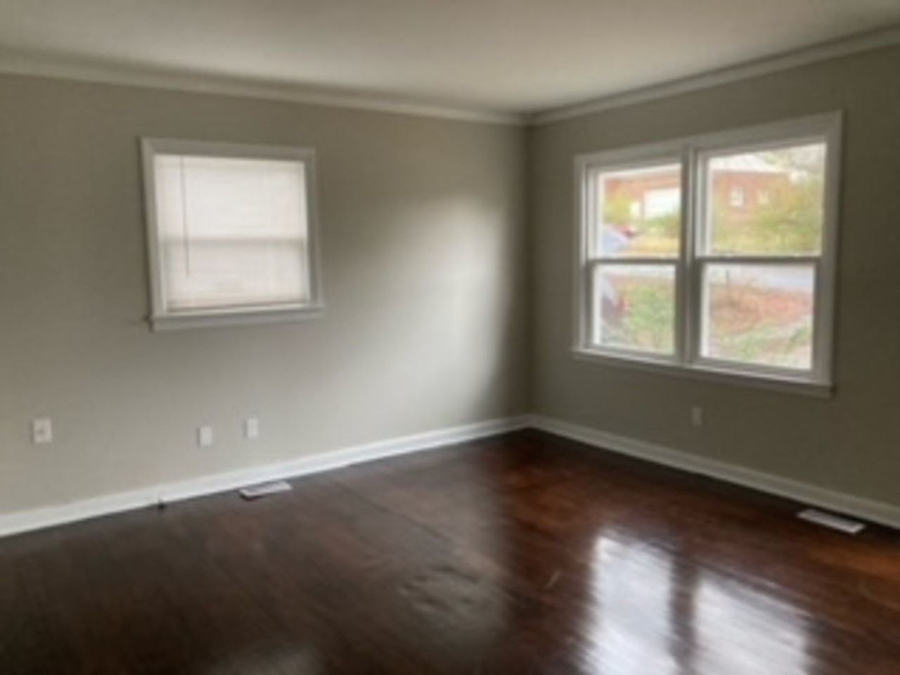 509 Sinclair St - Photo 2 of 15