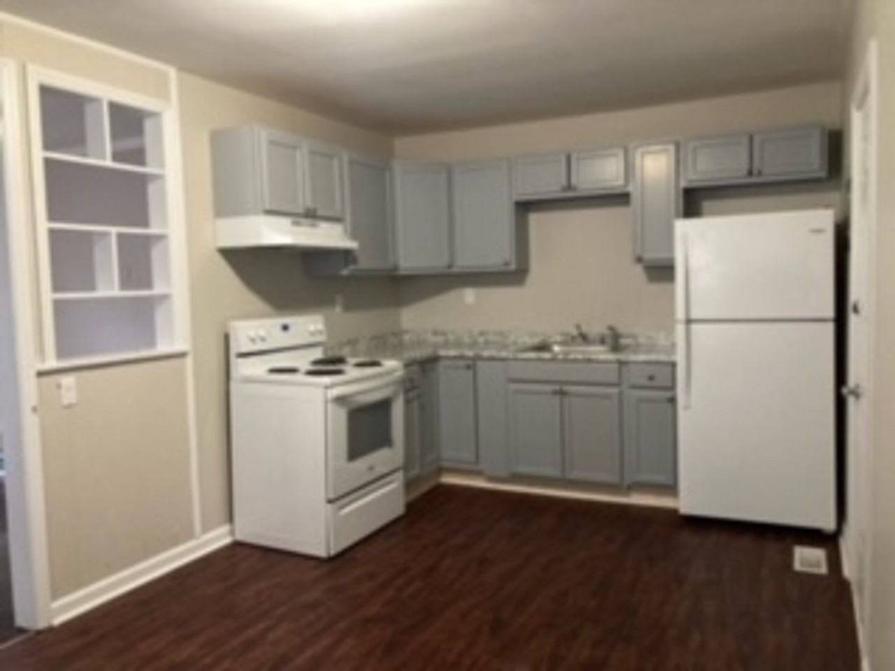 509 Sinclair St - Photo 4 of 15