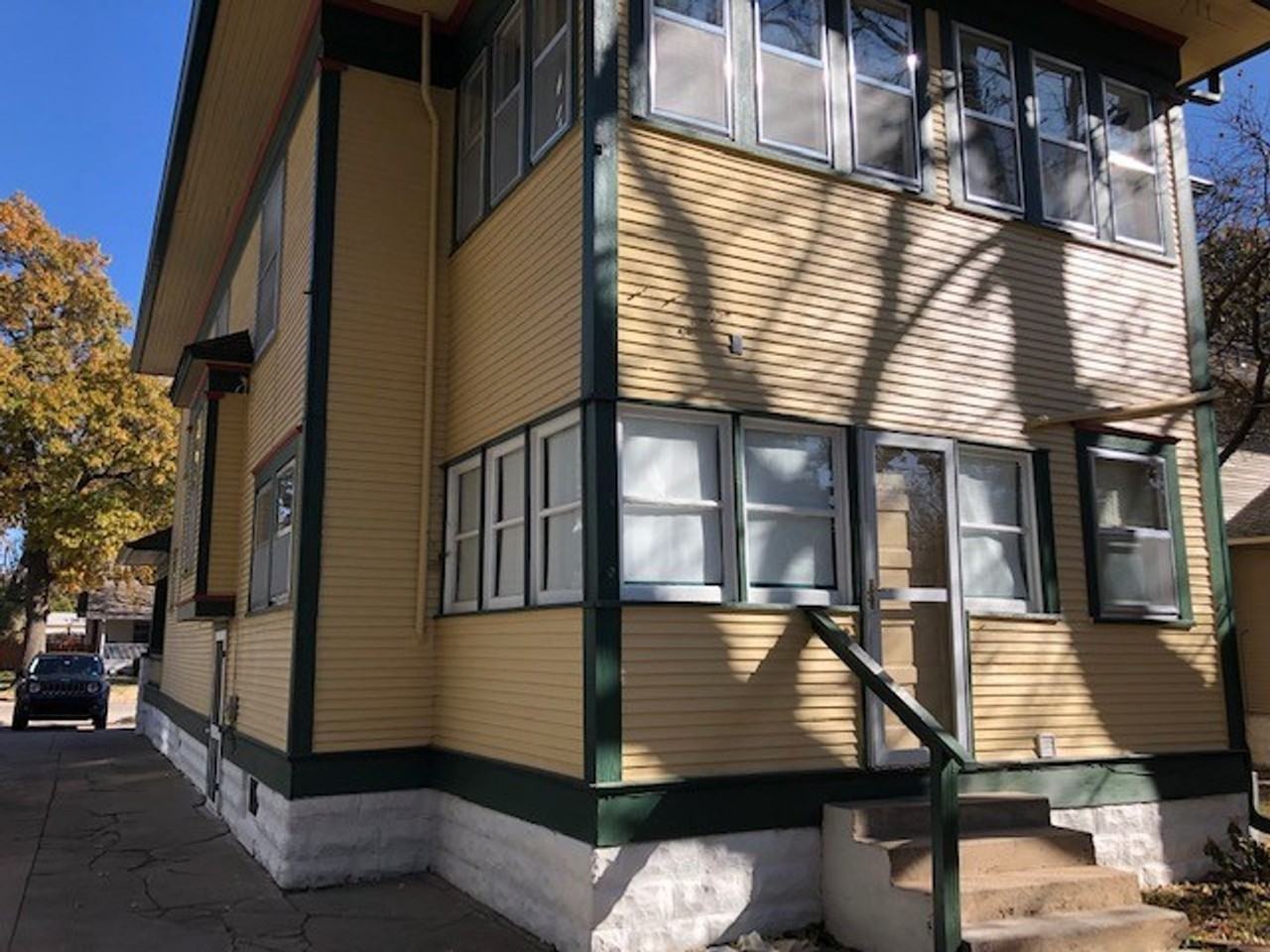 235 N Rutan St - Photo 2 of 26