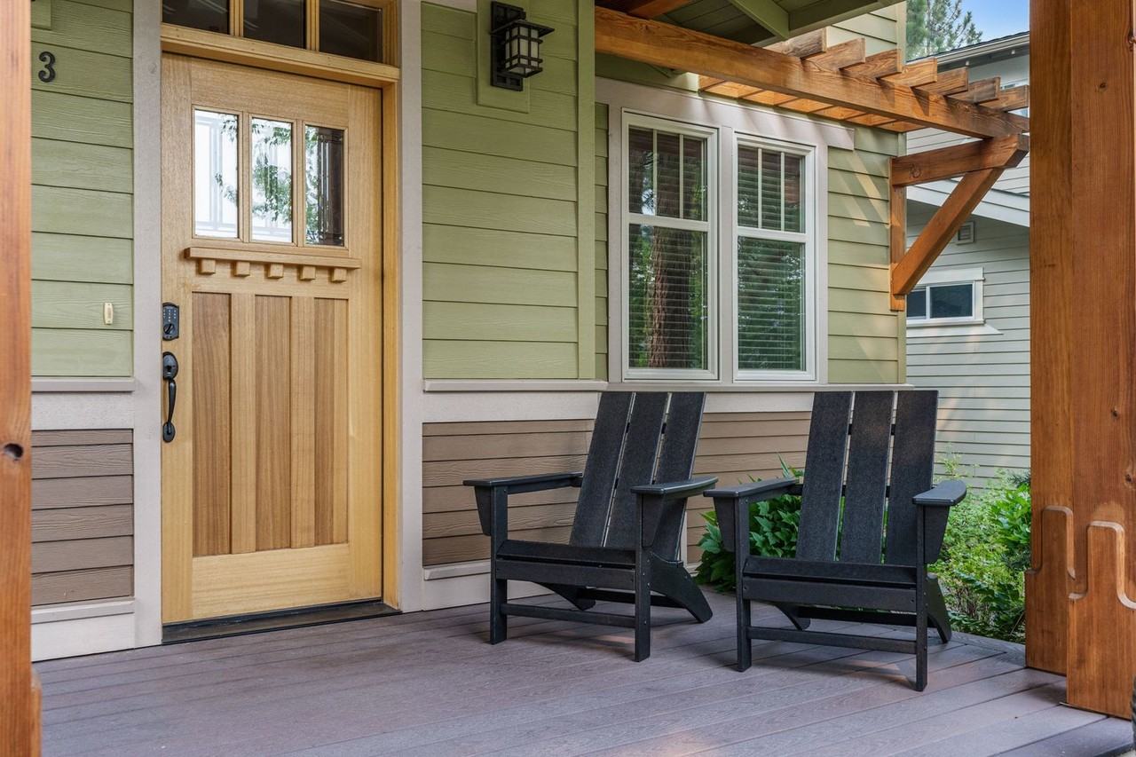 2333 Nw Lolo Dr - Photo 3 of 27