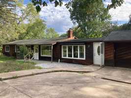 featured image of 8525 S Spring Valley Park Dr