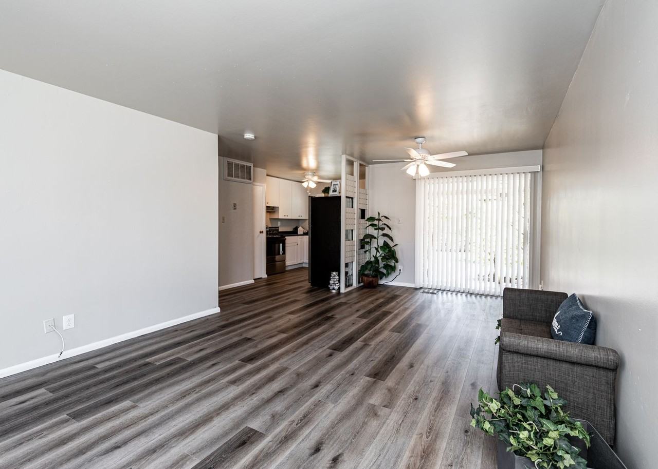 2915 E Pikes Peak Ave - Photo 6 of 39