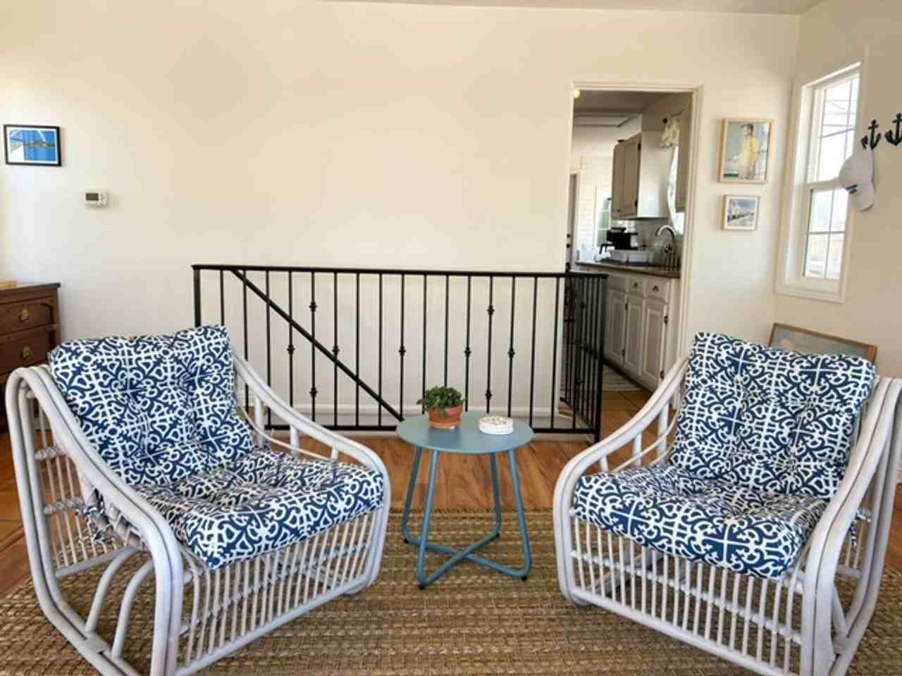 248 Cahuenga Dr - Photo 5 of 50