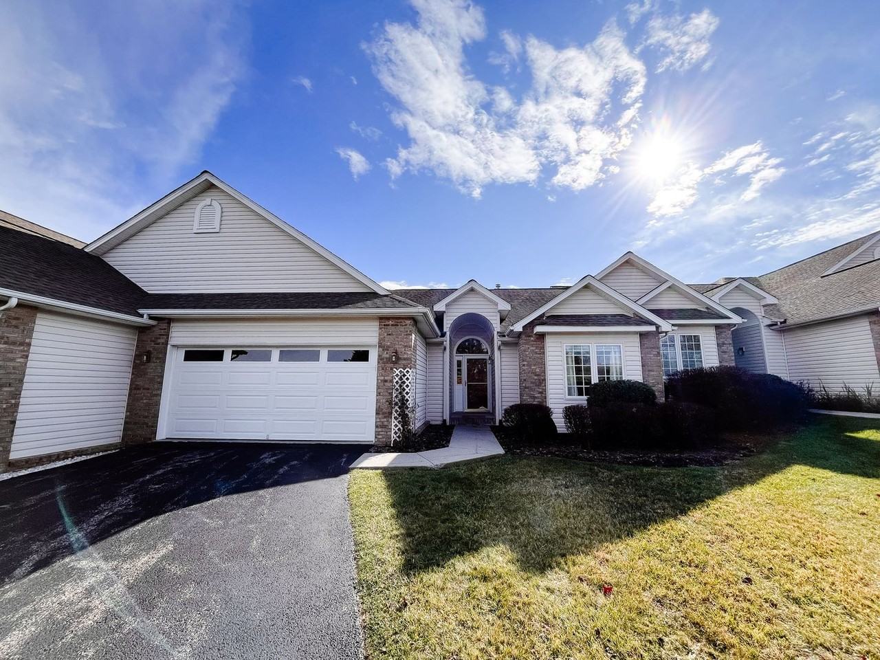 2515 Cherry Ln