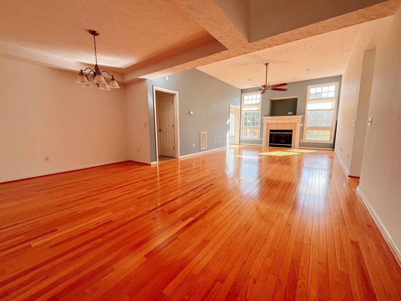 2515 Cherry Ln - Photo 2 of 8