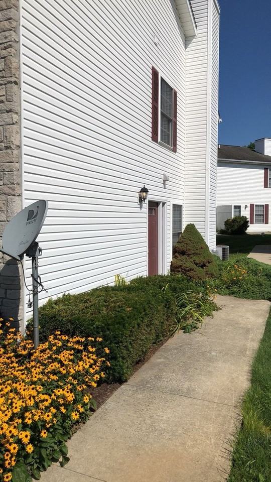 2620 E Oaklawn Ct - Photo 3 of 23