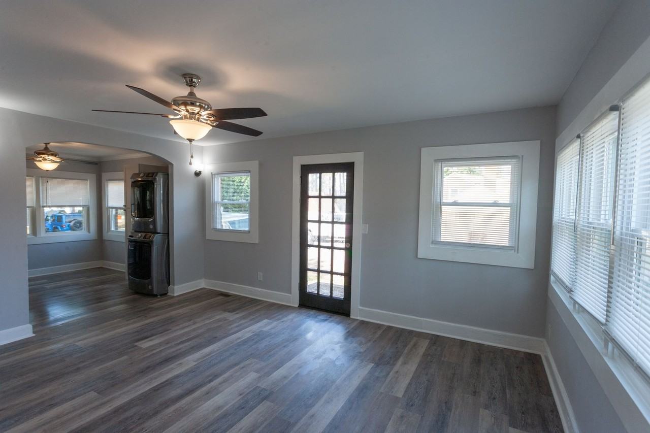 302 Hutcheson Ave - Photo 3 of 12