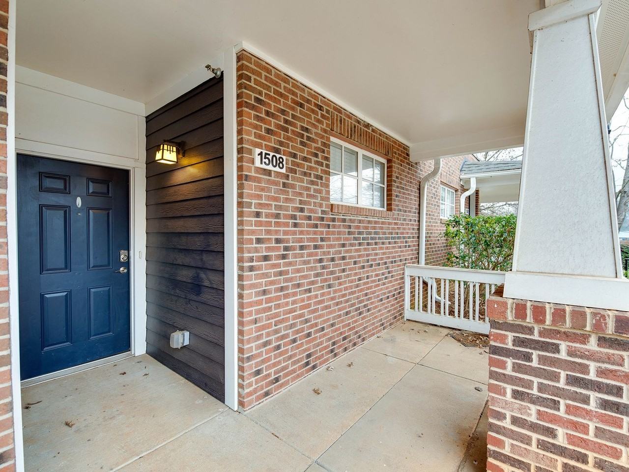 1508 Walnut View Dr - Photo 3 of 33