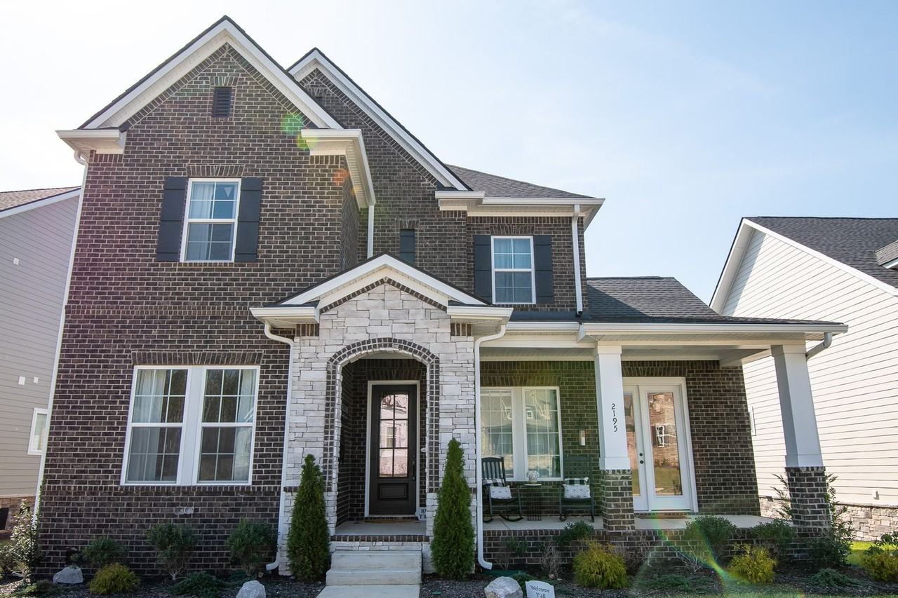 2195 Broadway St - Photo 2 of 35