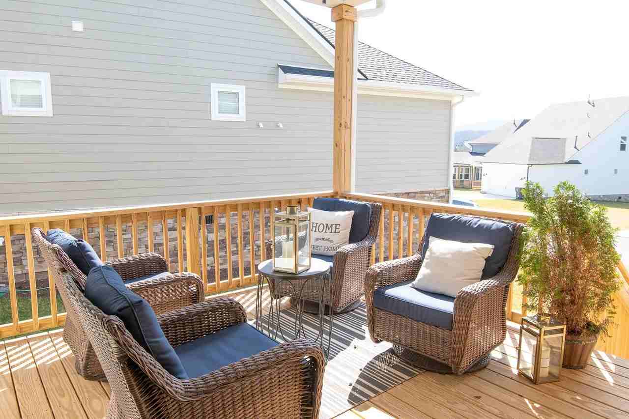 2195 Broadway St - Photo 3 of 35